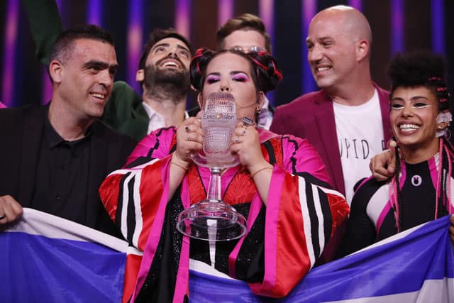 נטע ברזילי זוכת האירוויזיון 2018, Netta, נטע ברזילי, Netta Barzilai, TOY, מגזין אופנה, מגזין אופנה ישראלי, Efifo, אופנה - netta barzilai eurovision, netta toy, Netta wins Eurovisiont 2018, הגולגולים של נטע ברזילי -84