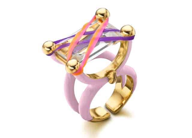 טבעת צבעונית TOUS. צילום יחצ נטע ברזילי טבעת, מגזין אופנה, מגזין אופנה ישראלי, Fashion, Netta Rinng, Efifo