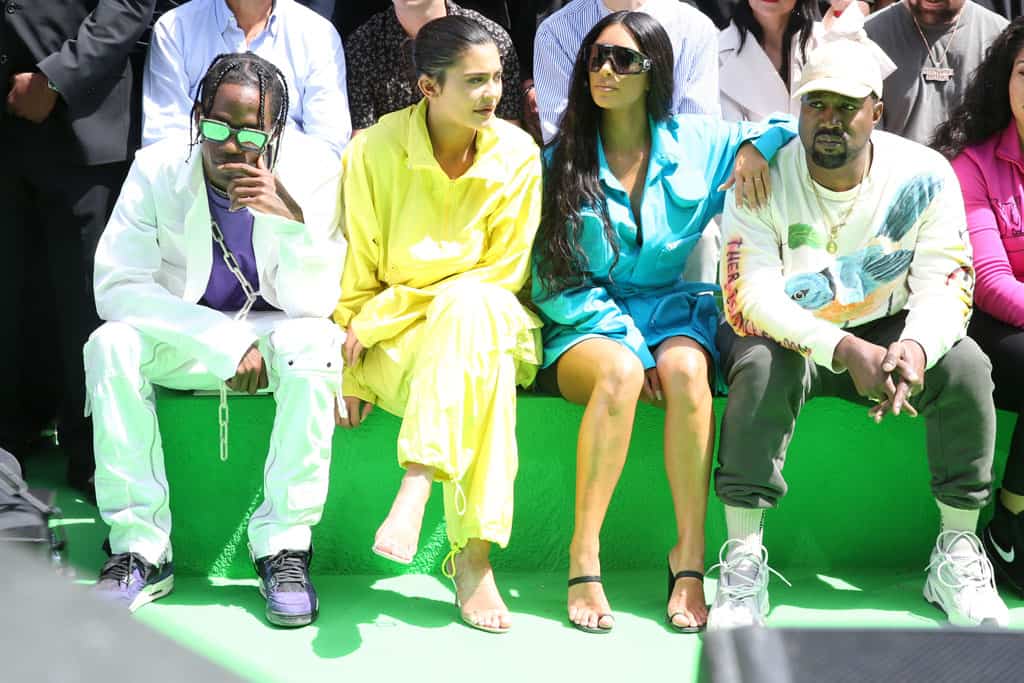 Travis Scott, Kylie Jenner, Kim Kardashian, Kanye West תצוגת אופנה לואי ויטון גברים 2018-2019 קרדיט צילום סאסקיה לאואקס