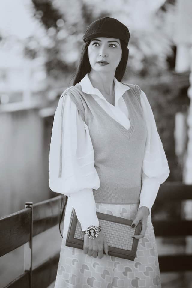 מאיה אושרי כהן, אופנת וינטג׳. צילום: גנדי צודיק - חליפת וינטג' משנות ה-70. להשיג בנטוט - מושב נורדיה