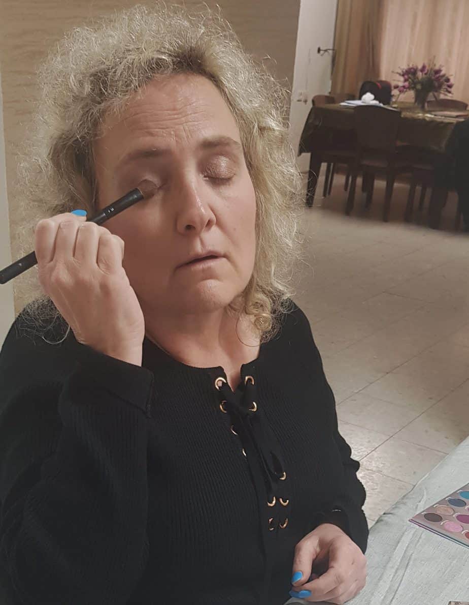 איפור לנשים לקויות ראיה על ידי יערה הוד - 16