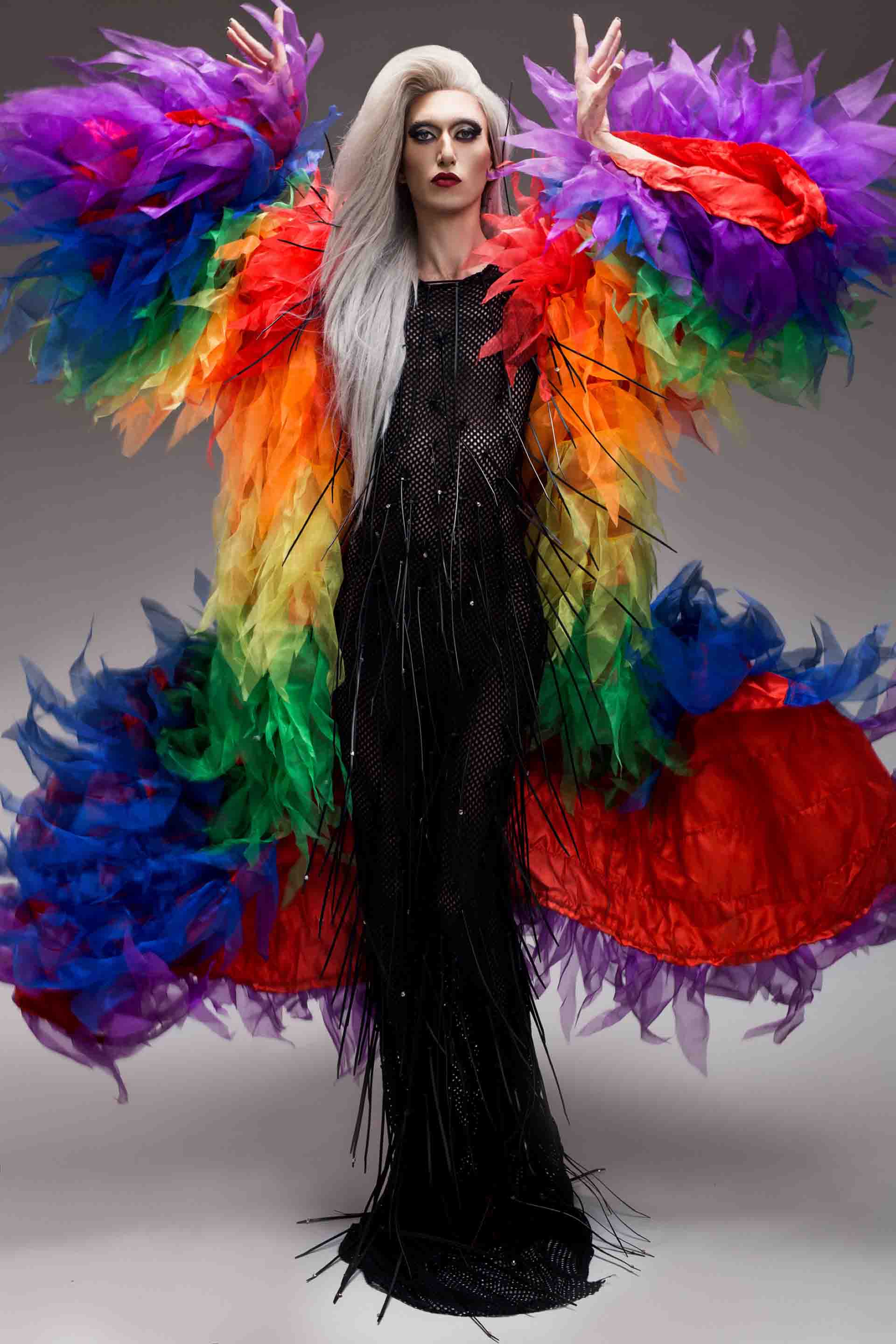 אירוויזיון 2019, שמלה של קיי לונג בהשראת דנה אינרנשיונל השיר דיווה צילום ניר סלקמן