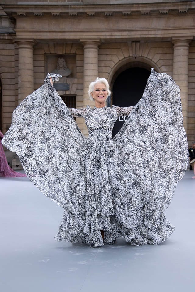  דוברות לוריאל פריז בשבוע האופנה בתצוגה של לוריאל פריז צילום: GIOVANNI GIANNONI - 7