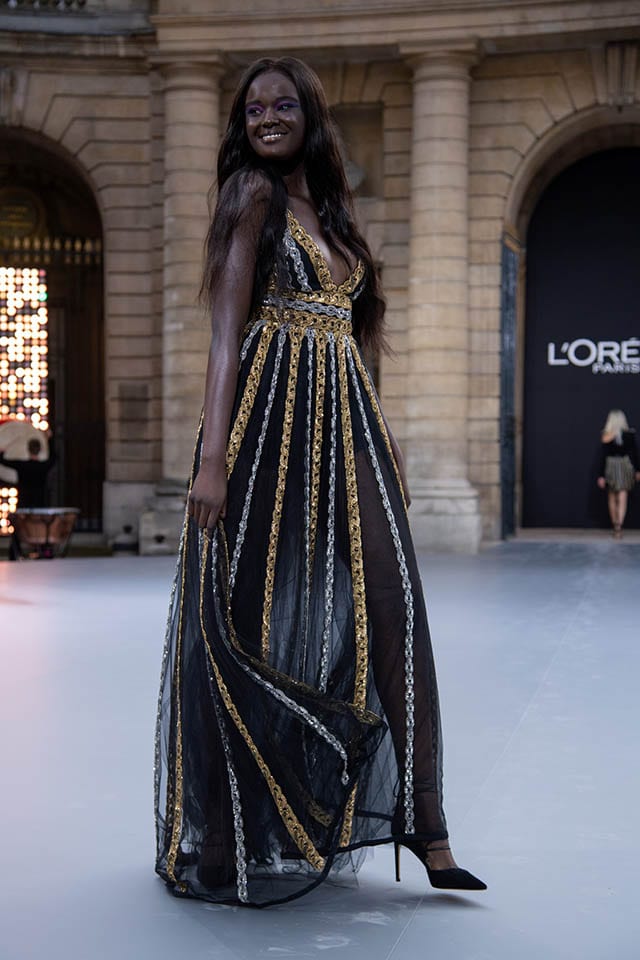 GIOVANNI GIANNONI דוברות לוריאל פריז בשבוע האופנה בתצוגה של לוריאל פריז צילום