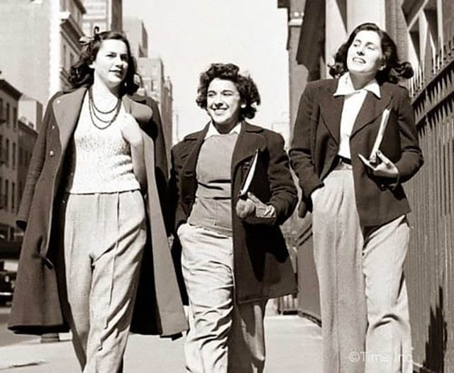 נשים בחליפות מכנס, Fashion Israel