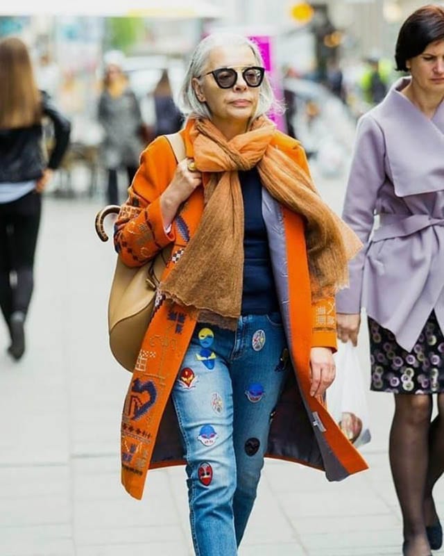 Fin Wheeler on Instagram_ “Gorgeous in orange! #streetstyle #coats #jackets #streetfashion #fashioninspo”, מגזין אופנה